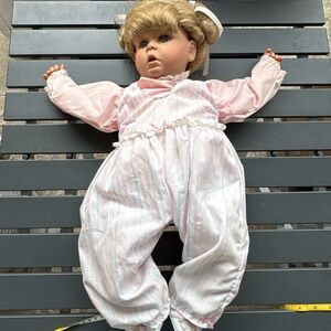 Girls doll pat secrist 1988